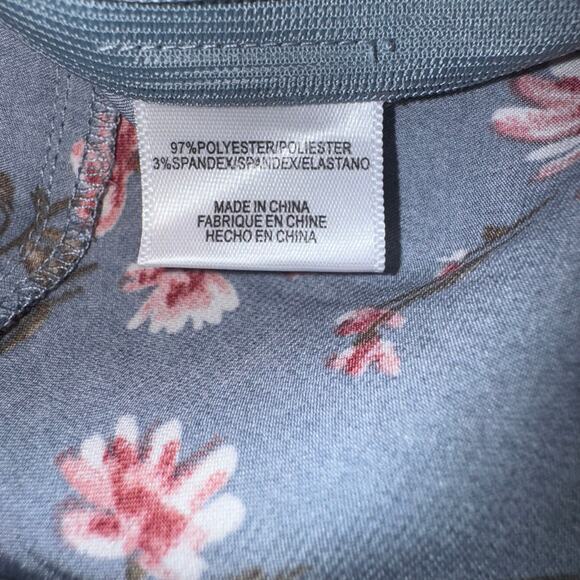 WAYF Dusty Blue Floral Puff Sleeve Top | Size Small | NWT - Picture 6 of 6